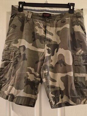 Vintage Mens Footlocker Camo Cargo Shorts Size 34